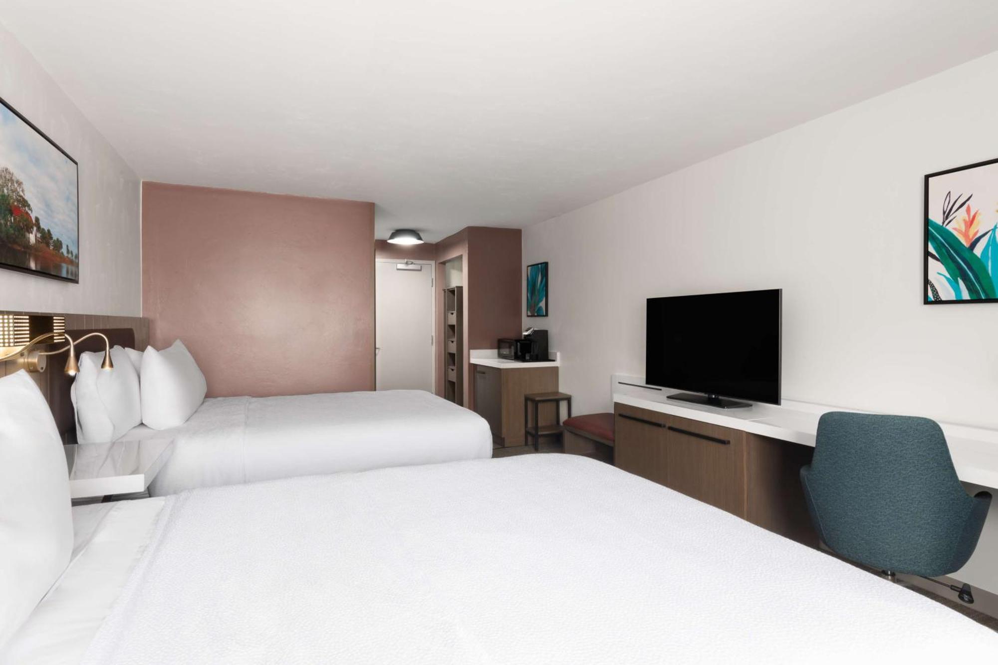 Hilton Garden Inn Таллахасси Экстерьер фото